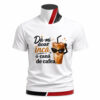 Tricou personalizat unisex Dă mi doar încă o cană de cafea cu design simpatic și mesaj amuzant. Cadoul perfect pentru iubitorii de cafea și dimineți energice