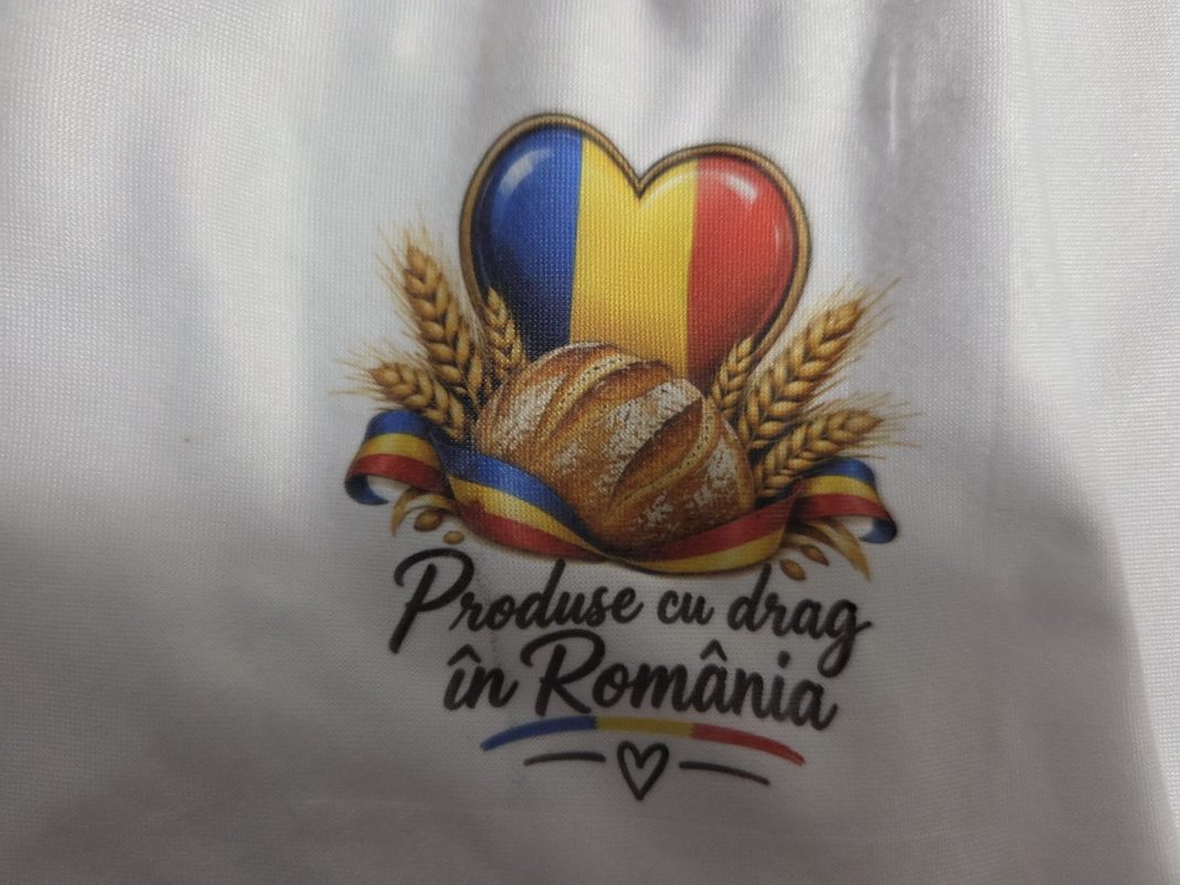 Tricou pentru afaceri din Râmnicu Sărat și Râmnicelu Tricouri pentru echipe uniforme de lucru brutării patiserii și magazine